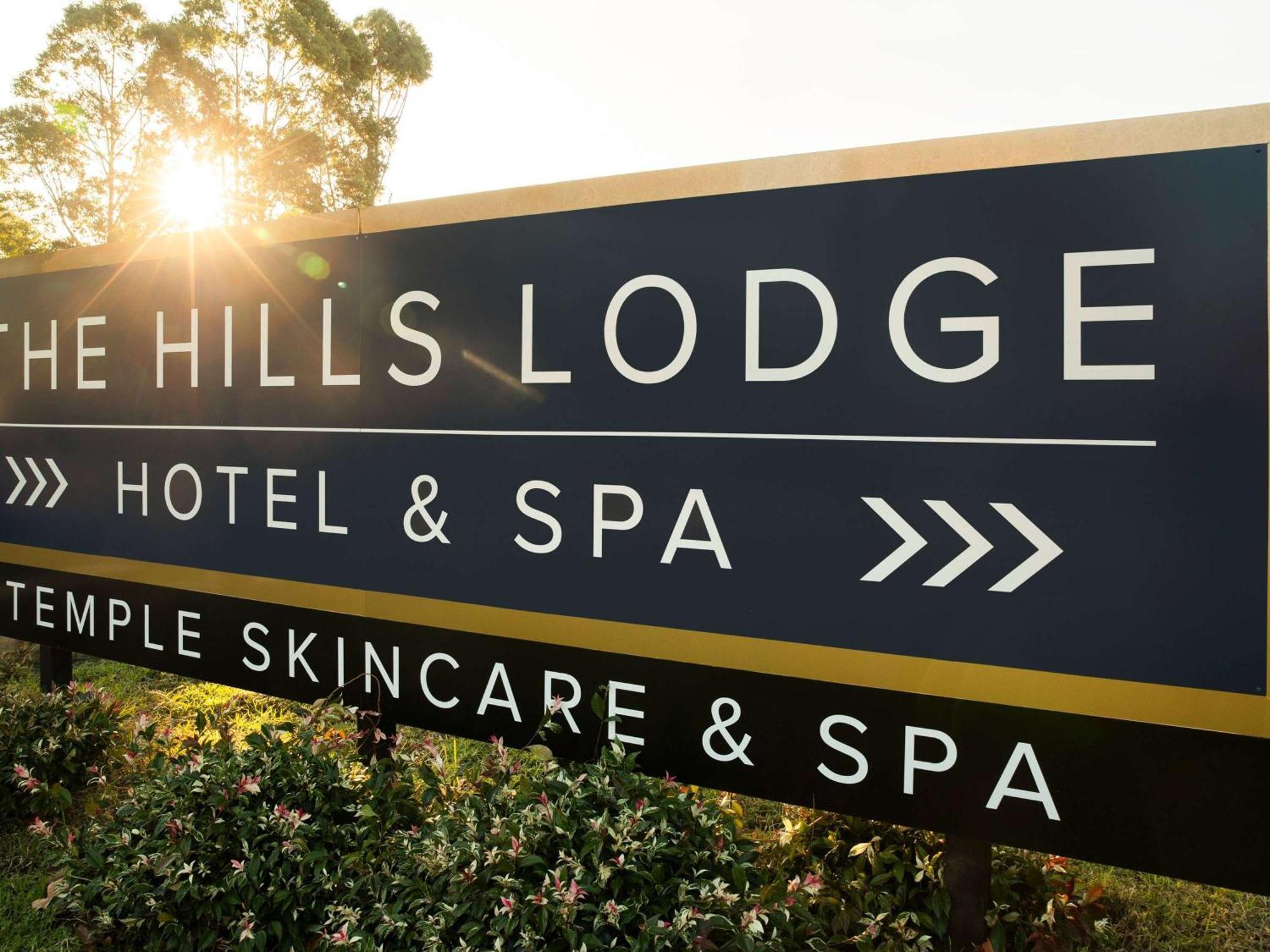 Peppers The Hills Lodge Castle Hill Esterno foto
