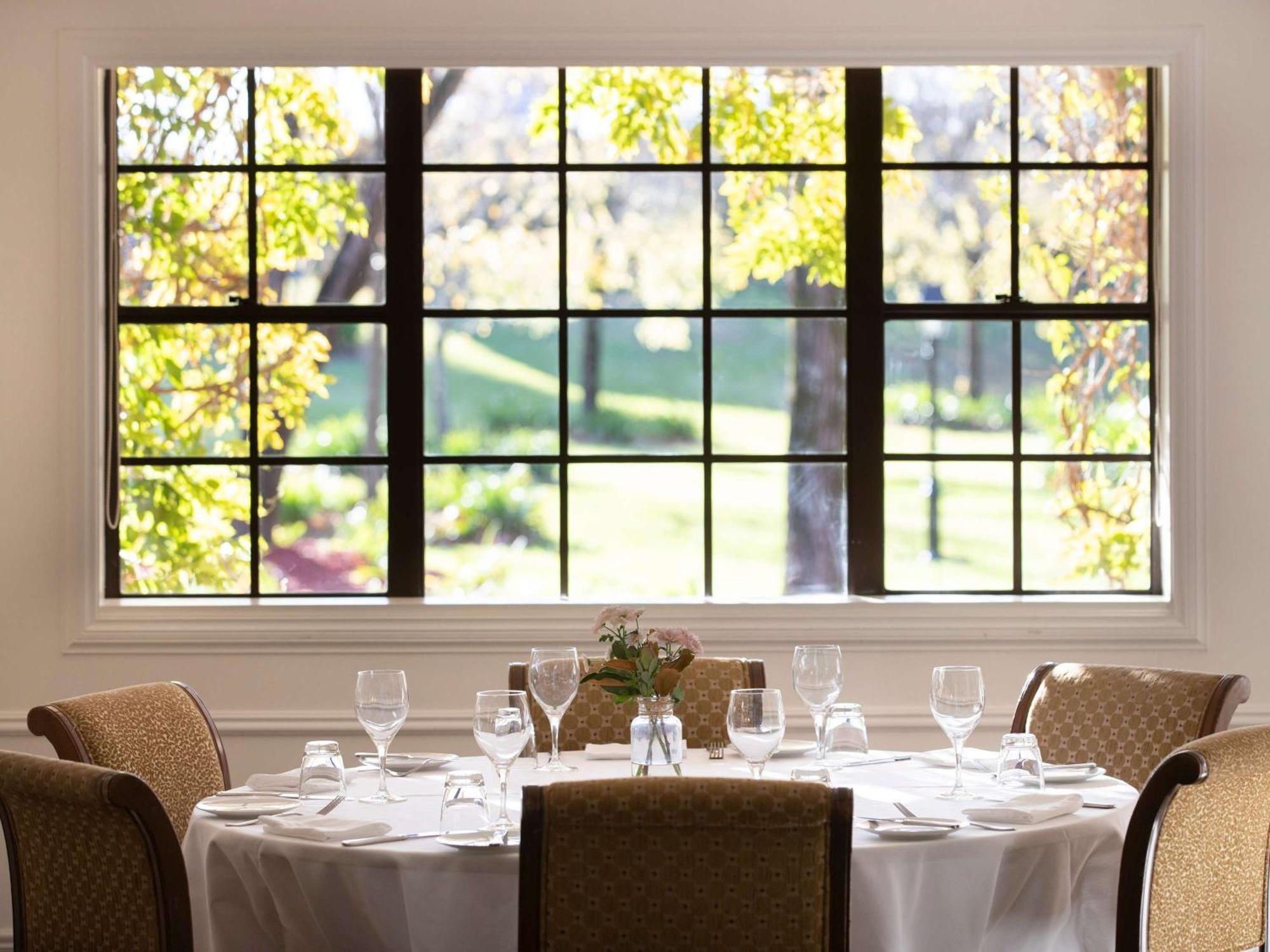 Peppers The Hills Lodge Castle Hill Esterno foto
